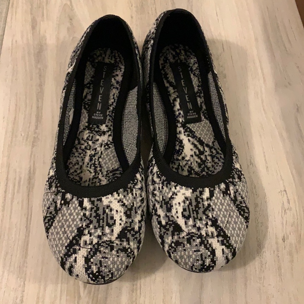 Steve Madden flats